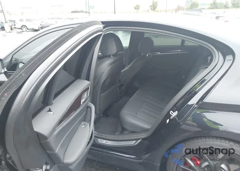 2023 BMW 530 I z USA, uszkodzony, nr VIN WBA53BH0XPWY18675